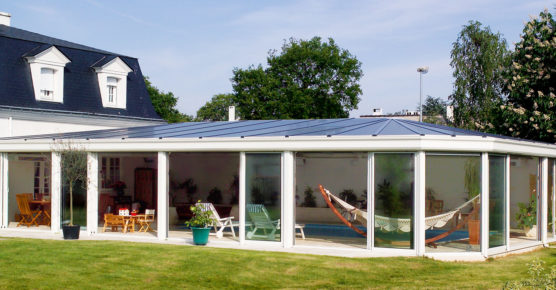 Véranda pour piscine et spa